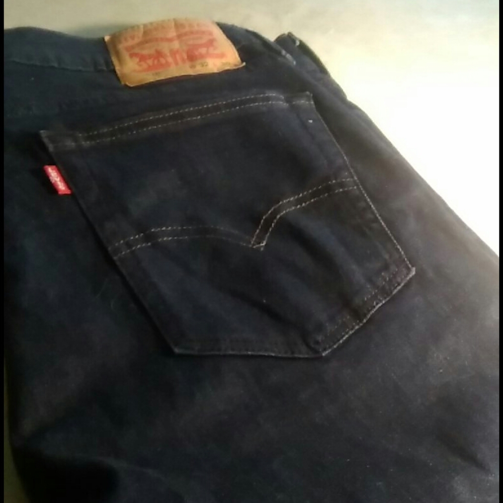 32waist 30length Levi's 510. Like new condition.